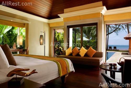 Le Meridien Khao Lak Beach Resort 5